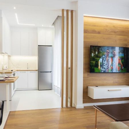 New Modern Style Home Next To The Train Station Tesalónica Exterior foto