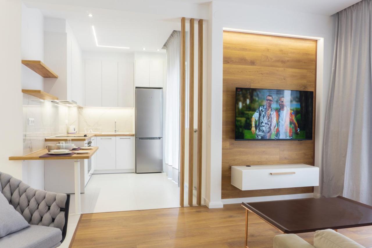 New Modern Style Home Next To The Train Station Tesalónica Exterior foto